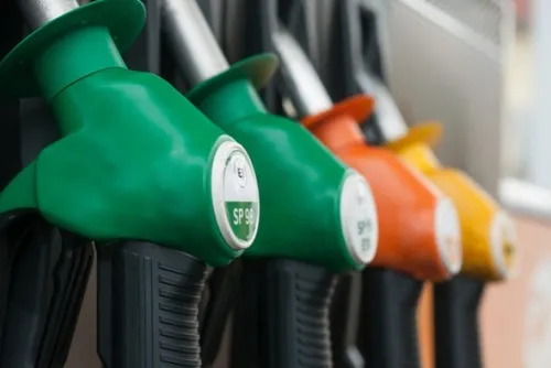 Chèque carburant de 100 euros : une aide bienvenue ?