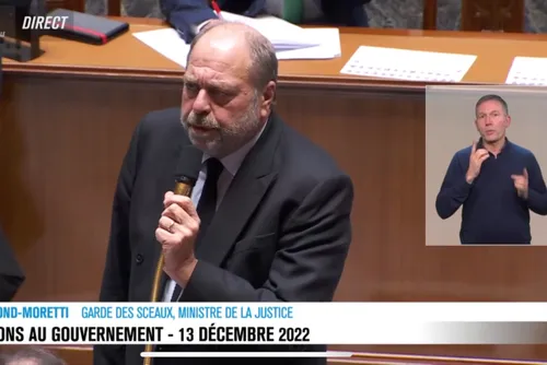 Eric Dupond-Moretti, garde des Sceaux, annonce "qu'un bureau d'aide...