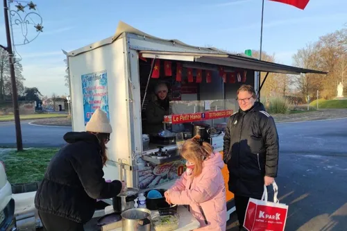 A Le Quesnoy, un food truck solidaire, à l'approche de Noël