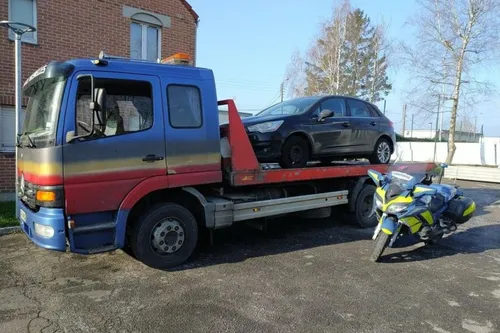 La Longueville - Excès de vitesse, permis annulé, emprise de...