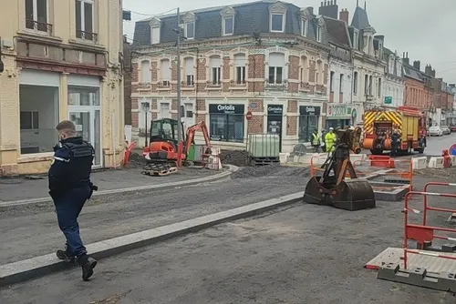 Fourmies : 3 magasins évacués ce vendredi matin rue Saint-Louis à...