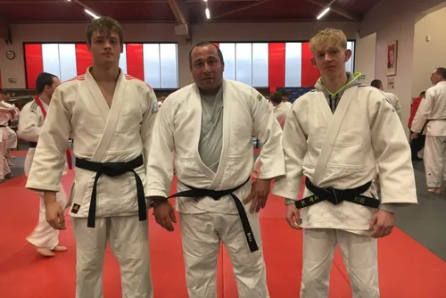 Sports - L'Alliance Judo se distingue, qualification en play-off...