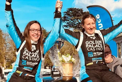 Mélissa Debackere et sa copilote Stéphanie Lemoine (ASA59) lauréate...