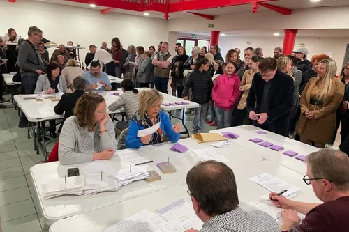 Surprise à l’entre-deux-tours, « Felleries Ensemble » se retire