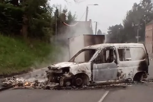 Louvroil / Maubeuge / Feignies : nuit agitée, voitures brulées et...