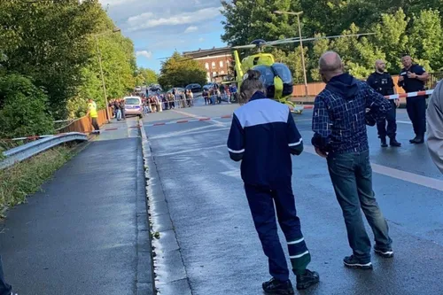 Louvroil - Une voiture tombe dans la Sambre, des personnes étaient...