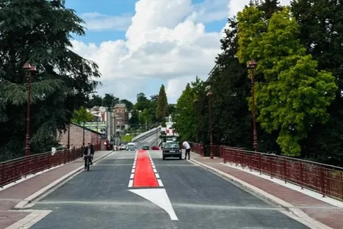 Hautmont - Le pont de la route départementale 95 est ouvert à la...