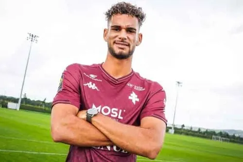 Football - Une première sous le maillot messin à Lens ce samedi,...