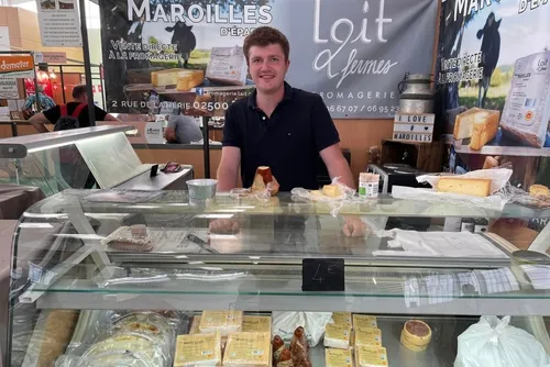 Éparcy : joli succès pour les fromages et le maroilles fabriqués et...