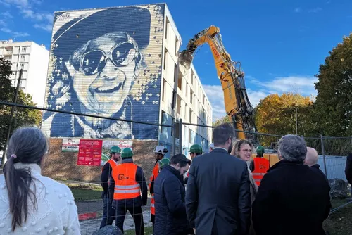 Maubeuge - Le début des grandes manoeuvres aux Provinces Françaises...