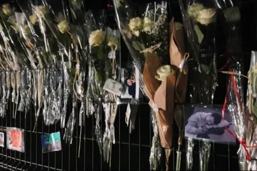 Fourmies : des fleurs, des rubans de couleur, une pétition et des...