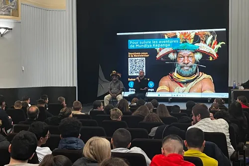 Maubeuge - Rencontre passionnante avec le chef Papou Mundiya Kepanga