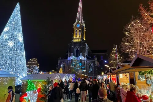 Hautmont : carton plein pour le lancement du village de Noël, avec...