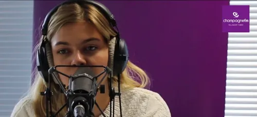 Bigflo et oli font une surprise à Louane (Vidéo)