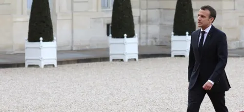 Musée Grévin : Découvrez la statue (presque) réussie d'Emmanuel...