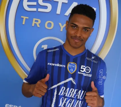 Rayan Raveloson 2e recrue de l’Estac