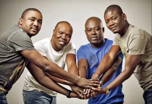 Les bleus ont le soutien des Magiciens