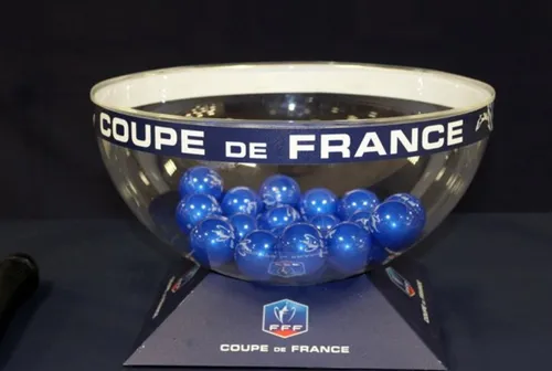 Sept clubs au 7ème tour