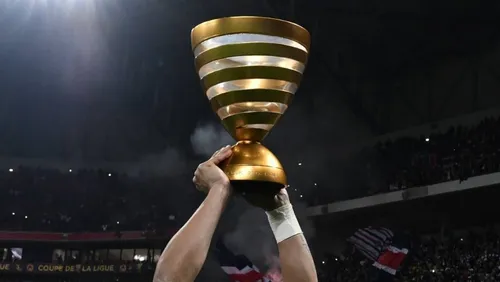 On ne va pas ramener la coupe à la maison