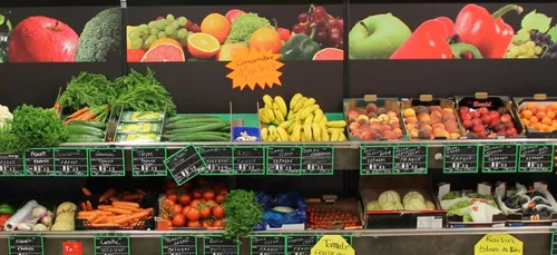 Il paie sa Playstation 9.29 euros en la pesant au rayon fruits et...