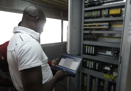 Poste de technicien de supervision