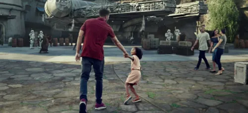 Disneyland dévoile le land "Star Wars"