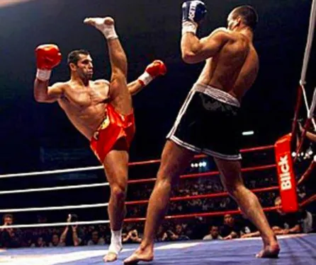 A vos poings, à vos pieds, prêts, cognez!