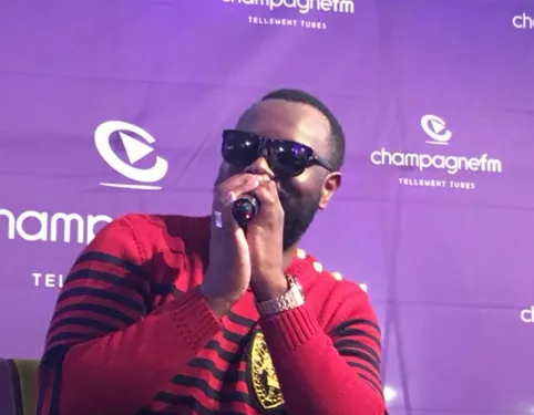 Vidéo : Le bateau de Gims en feu!