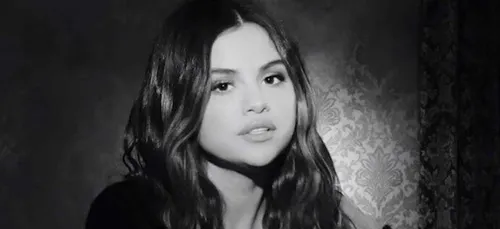 Selena Gomez prend la première place