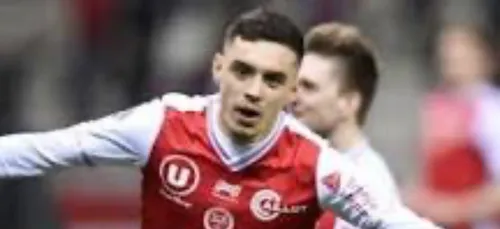 Le Stade de Reims file en quart