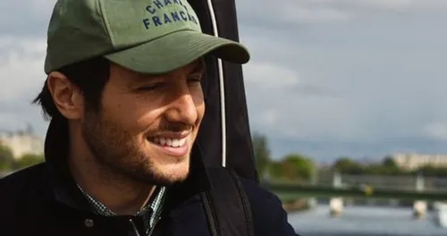 Vianney dévoile le clip de "Beau-papa"