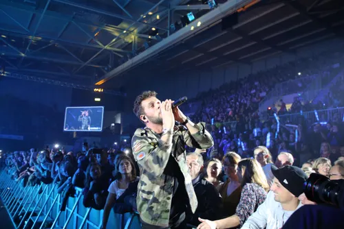 CLAUDIO CAPEO "Ta Main" (Live)