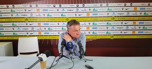 Le FC Metz relégué après un revers contre Angers (1-2)