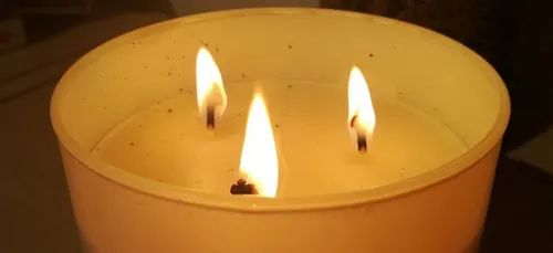 Nancy : une bougie aux fenêtres pour la Saint Nicolas