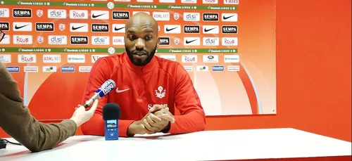 Une victoire à domicile pour la première d'Alain Perrin à l'ASNL ?