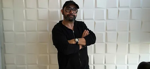 Hagondange : il coiffe gratuitement les SDF.