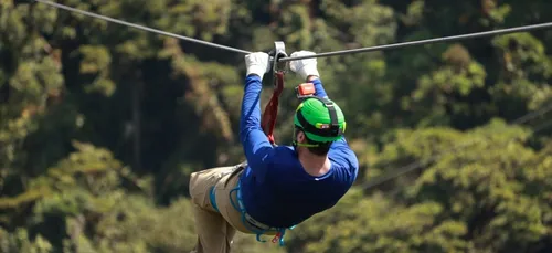 EXCLU D!RECT FM: Un parcours tyrolienne de 1 kilomètre débarque à...