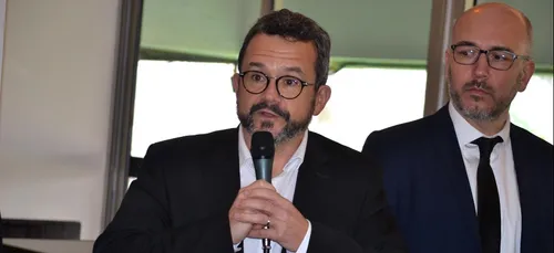 Tribune Sud : le point sur les travaux avec Lionel Ollinger,...