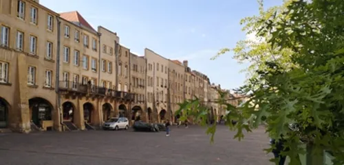 Déconfinement: les bars et les restaurants vont rouvrir