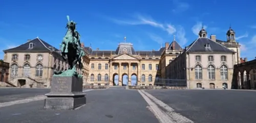 Il y aura bien un son et lumière cet été au Château de Lunéville