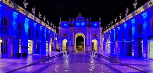 Lorraine : pourquoi plusieurs bâtiments étaient en bleu ce week end ?