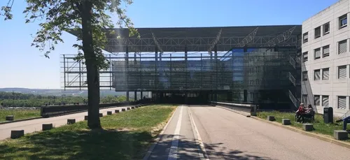 Moselle: plusieurs cas de variants du Covid-19 détectés au CHR...