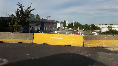 Pétition pour la réouverture de la rue Romy Schneider