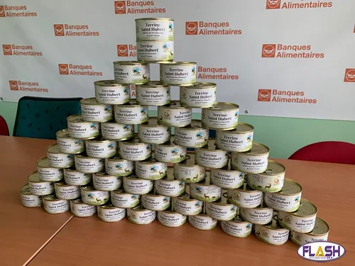 La fédération des chasseurs offre des terrines à la Banque Alimentaire
