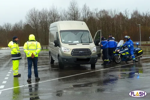 Contrôles des véhicules de transport de marchandises et de personnes