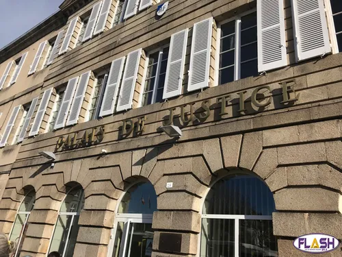 Un habitant de Bonnat accusé de vol de chéquiers sur des personnes...