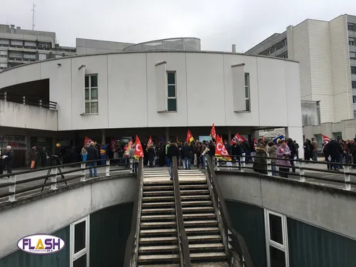 Infirmiers et personnels hospitaliers en grève