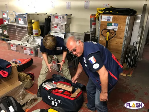 Les Pompiers de l'urgence internationale s'envolent pour l'Indonésie