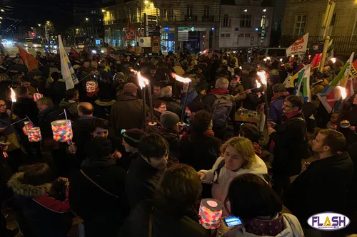 Retraite aux flambeaux contre la réforme des retraites dans les...