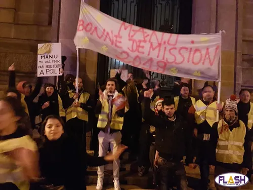 Les Gilets Jaunes réveillonnent dans les rues de Limoges